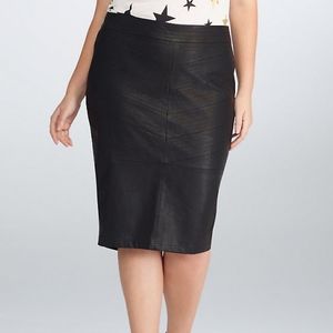 Rebel Wilson for Torrid size 2 skirt